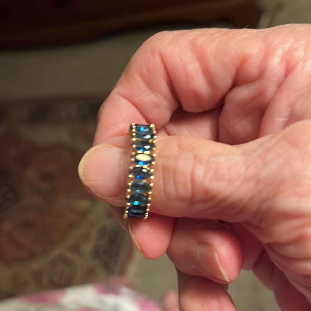 Sapphire eternity ring.18K gold plated!